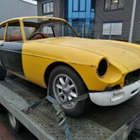 Danach ging es zum Lackierer.