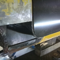 Besonders auf der Fahrerseite war einiges zu tun.